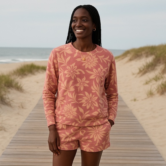 Faherty Cabana Towel Terry Sweatshirt
Size Medium - Picture 1 of 8